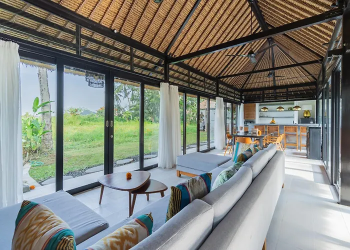 Suga Estate - Rice Field View * Ubud